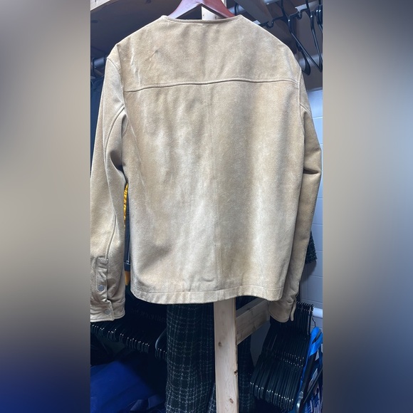 Collarless Suede Jacket - Picture 4 of 4